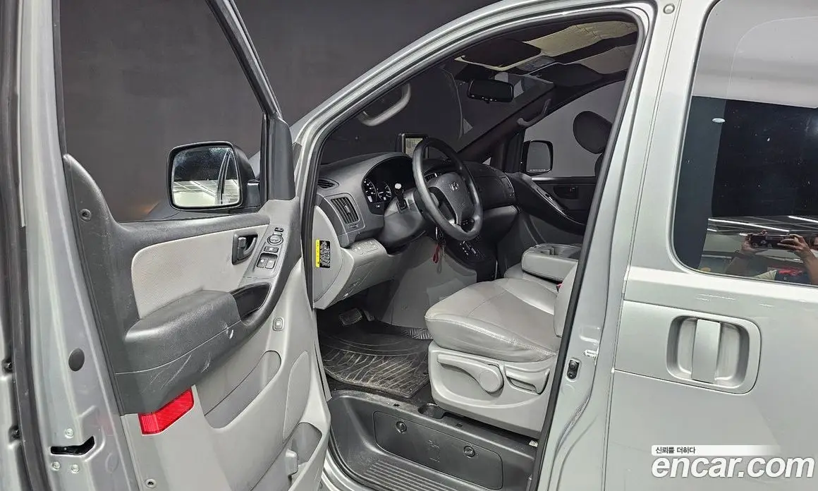 Hyundai Starex 2018 2.5 автомат (гидро), фото 10 Hyundai Starex 2018 2.5 автомат (гидро), фото 10