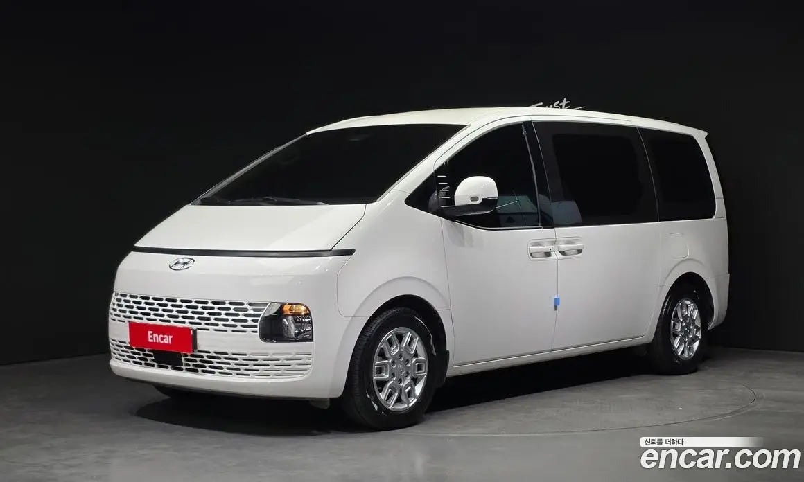 Hyundai Staria 2022 2.2 автомат (гидро), фото 1 Hyundai Staria 2022 2.2 автомат (гидро), фото 1