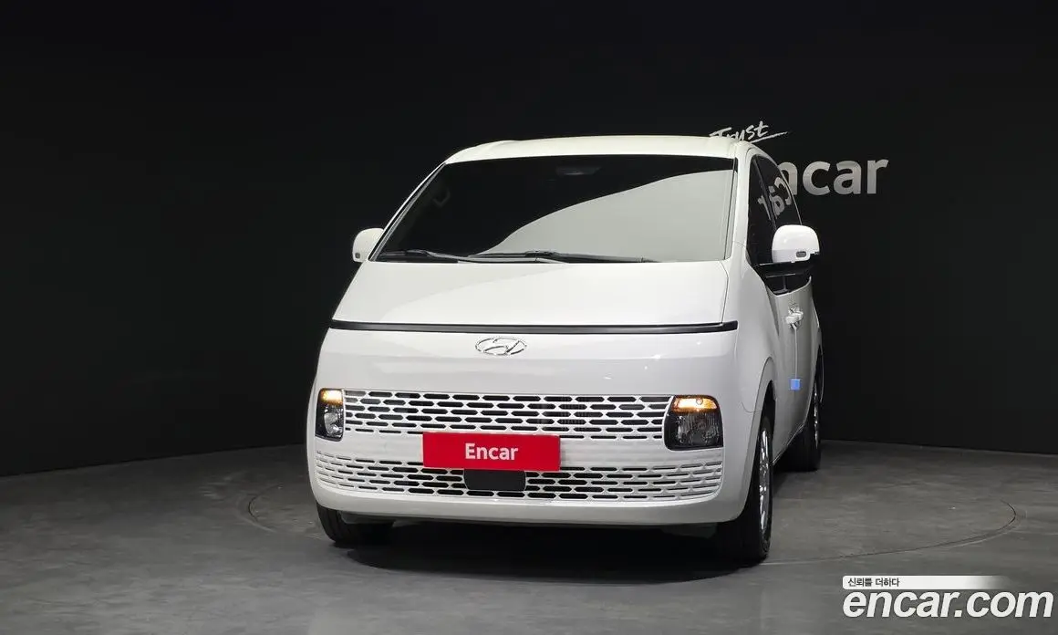 Hyundai Staria 2022 2.2 автомат (гидро), фото 3 Hyundai Staria 2022 2.2 автомат (гидро), фото 3