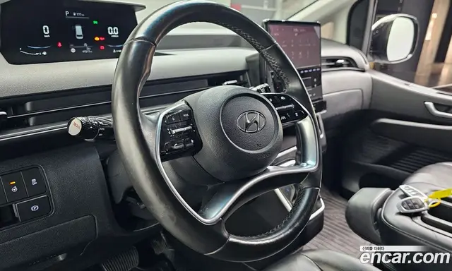 Hyundai Staria 2022 2.2 автомат (гидро), миниатюра 12