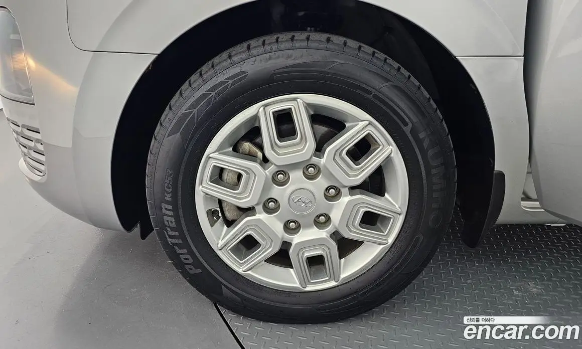 Hyundai Staria 2022 2.2 автомат (гидро), фото 5 Hyundai Staria 2022 2.2 автомат (гидро), фото 5