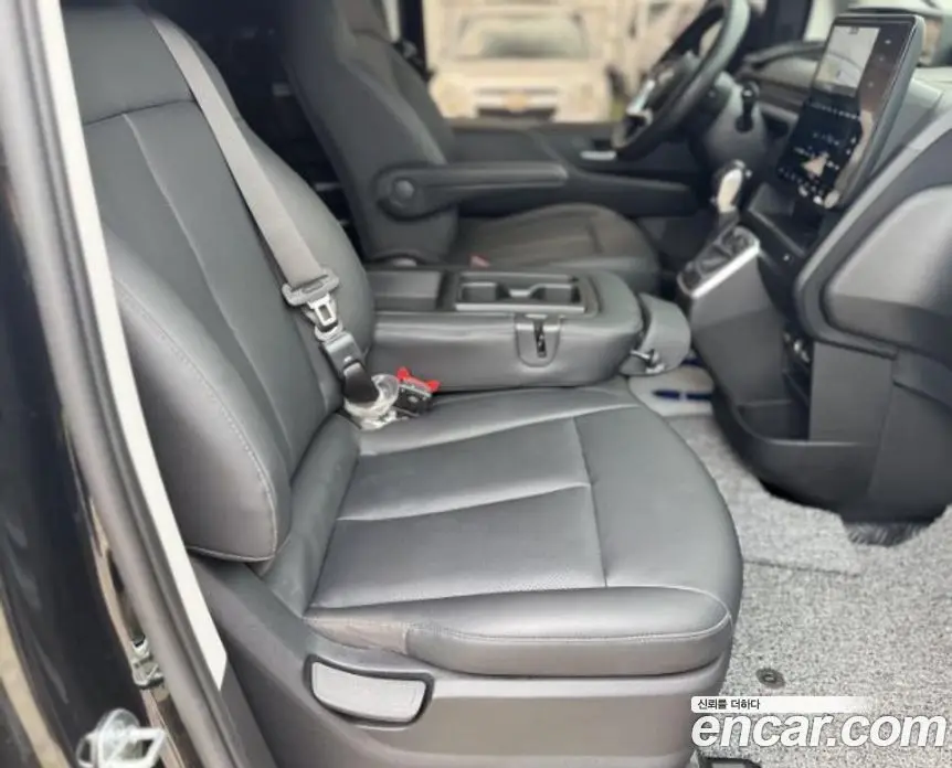Hyundai Staria 2023 3.5 автомат (гидро), фото 9 Hyundai Staria 2023 3.5 автомат (гидро), фото 9