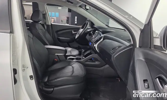 Hyundai Tucson 2015 автомат (гидро), миниатюра 11