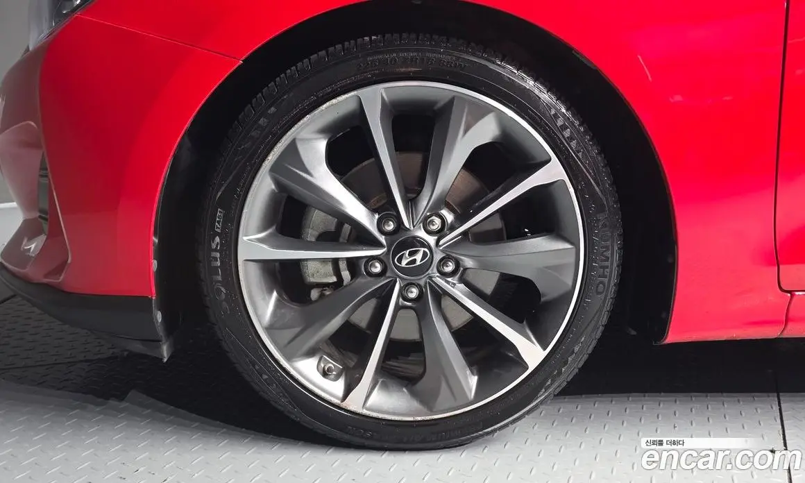 Hyundai Veloster 2018 1.4 автомат (гидро), фото 5 Hyundai Veloster 2018 1.4 автомат (гидро), фото 5