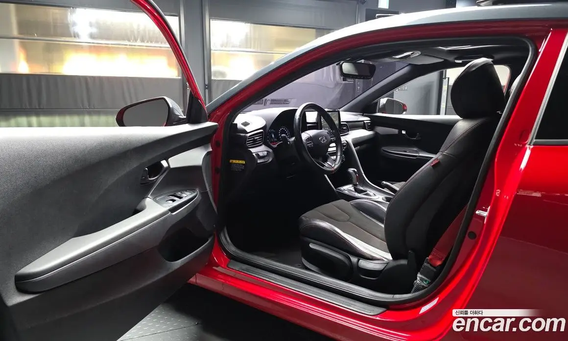 Hyundai Veloster 2018 1.4 автомат (гидро), фото 10 Hyundai Veloster 2018 1.4 автомат (гидро), фото 10