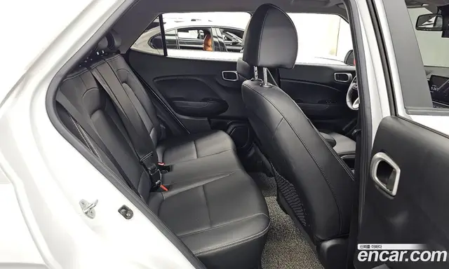 Hyundai Venue 2022 1.6 автомат (гидро), миниатюра 12