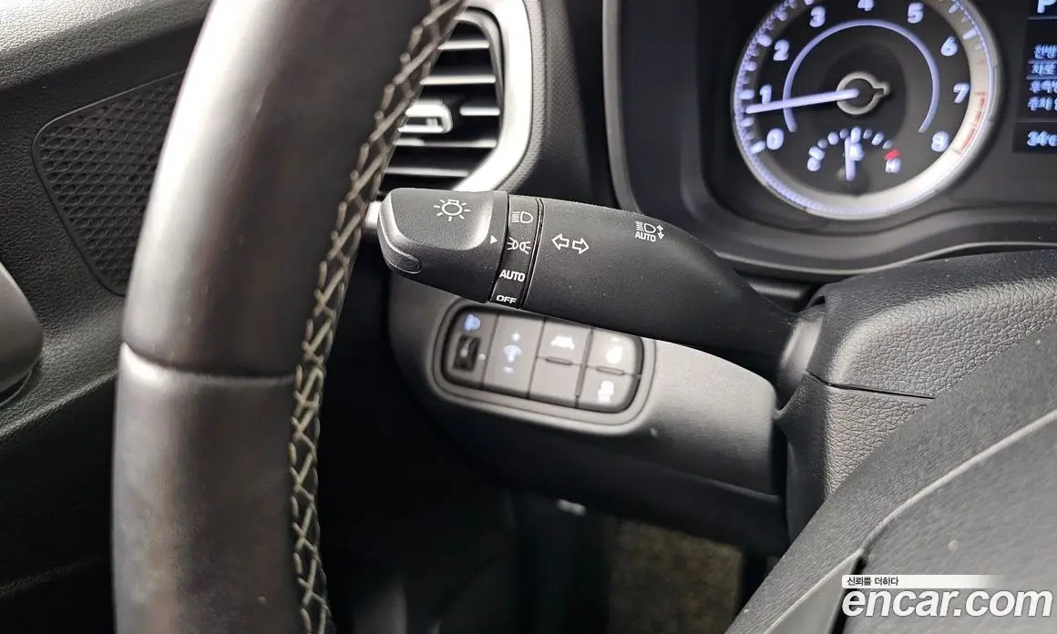 Hyundai Venue 2022 1.6 автомат (гидро), фото 14 Hyundai Venue 2022 1.6 автомат (гидро), фото 14
