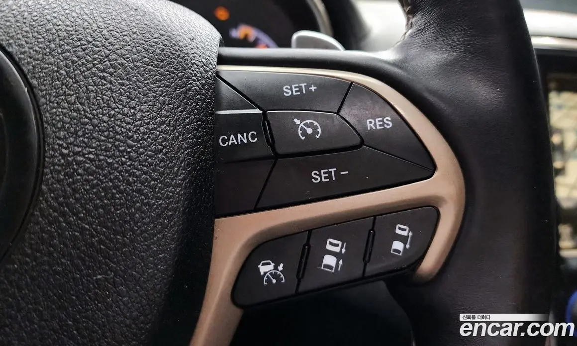 Jeep Cherokee 2015 3.0 автомат (гидро), фото 18 Jeep Cherokee 2015 3.0 автомат (гидро), фото 18