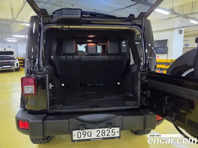 Jeep Wrangler 2017 3.6 автомат (гидро), миниатюра 11