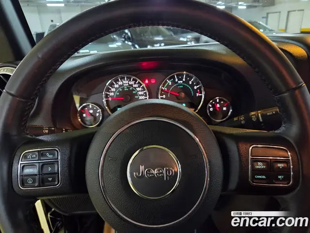 Jeep Wrangler 2017 3.6 автомат (гидро), миниатюра 12