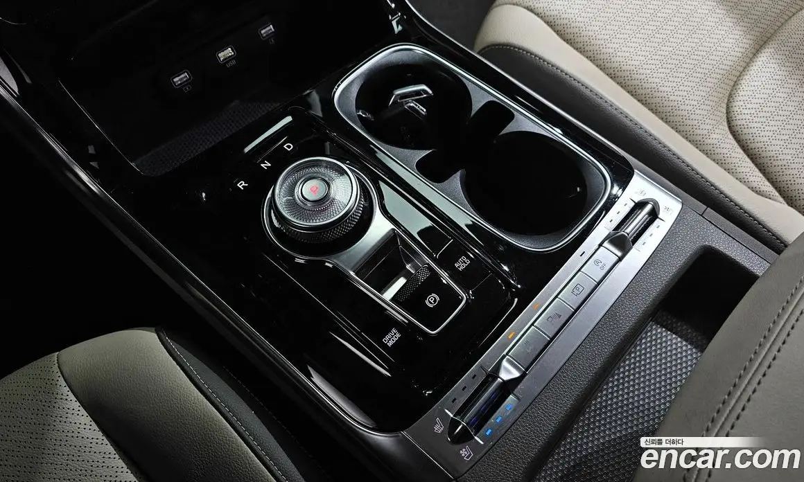 Kia Carnival 2021 2.2 автомат (гидро), фото 9 Kia Carnival 2021 2.2 автомат (гидро), фото 9