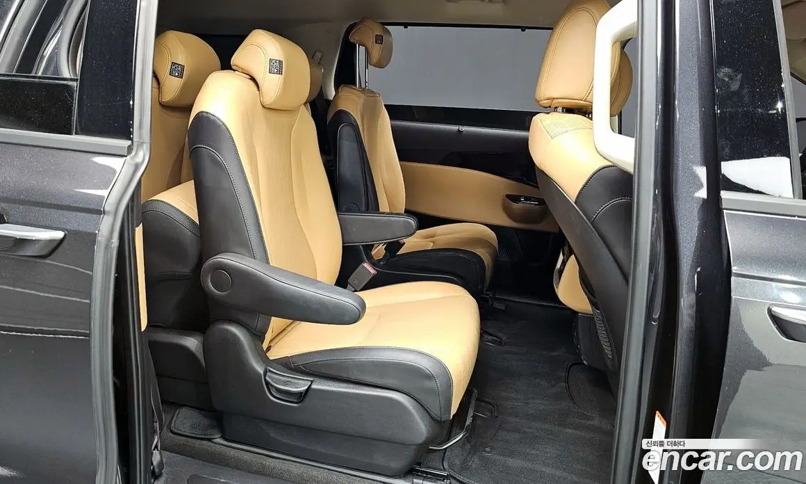 Kia Carnival 2022 3.5 автомат (гидро), фото 11 Kia Carnival 2022 3.5 автомат (гидро), фото 11