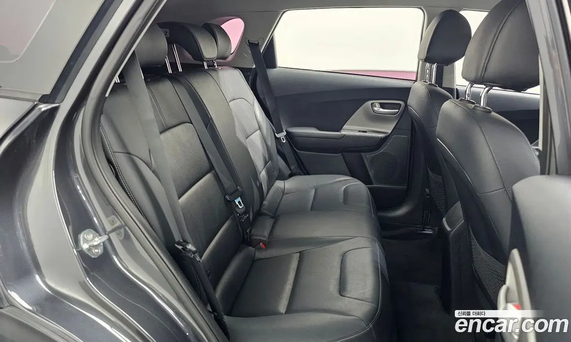 Kia Niro 2020 1.6 автомат (гидро), фото 11 Kia Niro 2020 1.6 автомат (гидро), фото 11