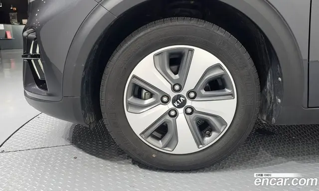 Kia Niro 2020 1.6 автомат (гидро), миниатюра 5 Kia Niro 2020 1.6 автомат (гидро), миниатюра 5