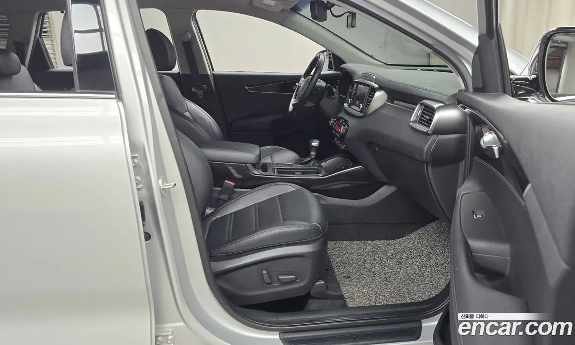 Kia Sorento 2019 2.0 автомат (гидро), фото 11 Kia Sorento 2019 2.0 автомат (гидро), фото 11