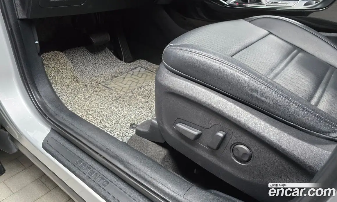 Kia Sorento 2019 2.0 автомат (гидро), фото 18 Kia Sorento 2019 2.0 автомат (гидро), фото 18