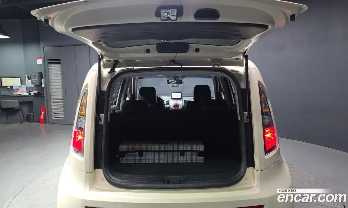 Kia Soul 2010 1.6 автомат (гидро), фото 20