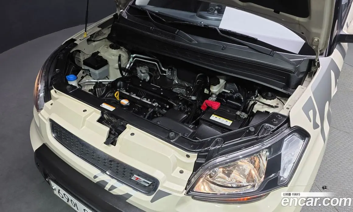 Kia Soul 2010 1.6 автомат (гидро), фото 6