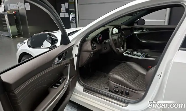 Kia Stinger 2021 3.3 автомат (гидро), миниатюра 11
