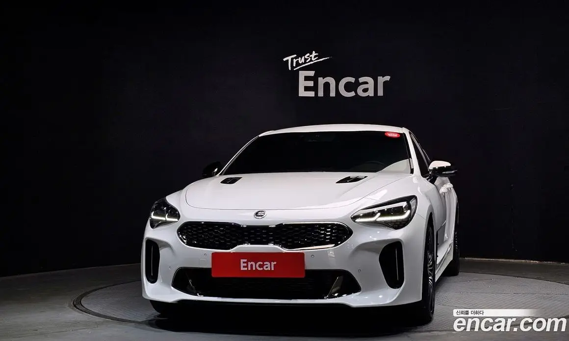Kia Stinger 2021 3.3 автомат (гидро), фото 3