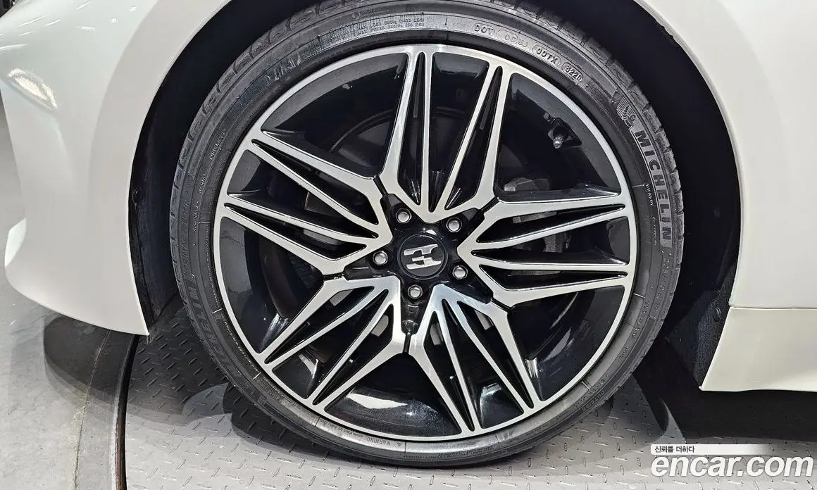 Kia Stinger 2021 3.3 автомат (гидро), фото 5
