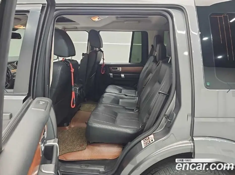Land Rover Discovery 2014 3.0 автомат (гидро), фото 12