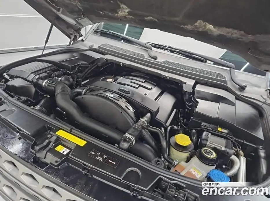 Land Rover Discovery 2014 3.0 автомат (гидро), фото 5