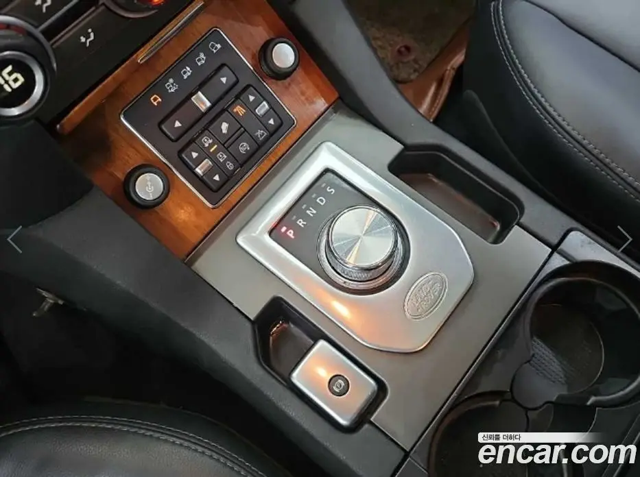 Land Rover Discovery 2014 3.0 автомат (гидро), фото 8