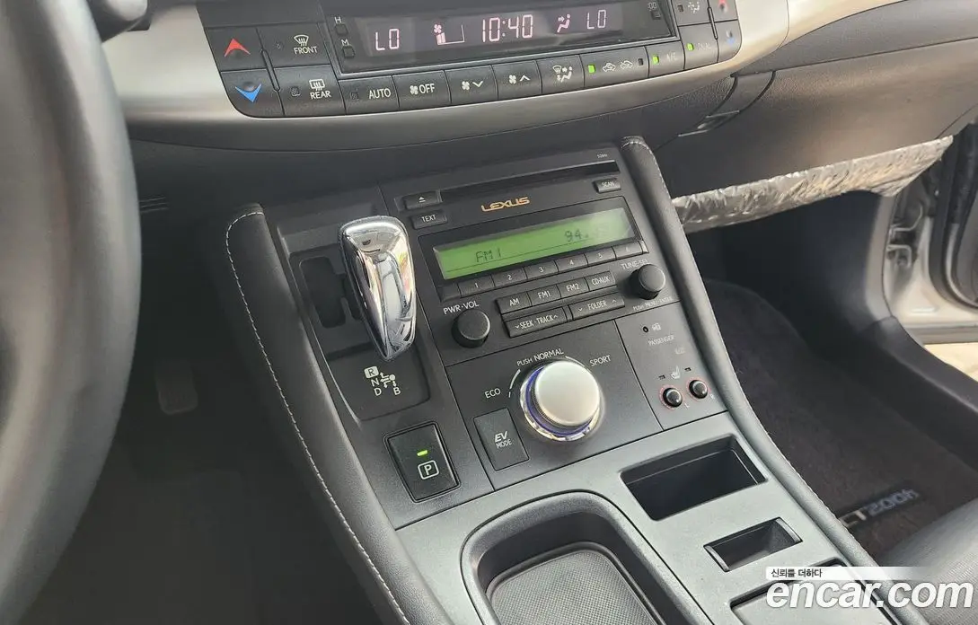 Lexus CT200h 2011 1.8 автомат (гидро), фото 15