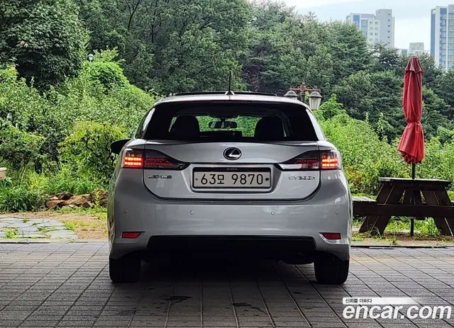 Lexus CT200h 2011 1.8 автомат (гидро), миниатюра 4