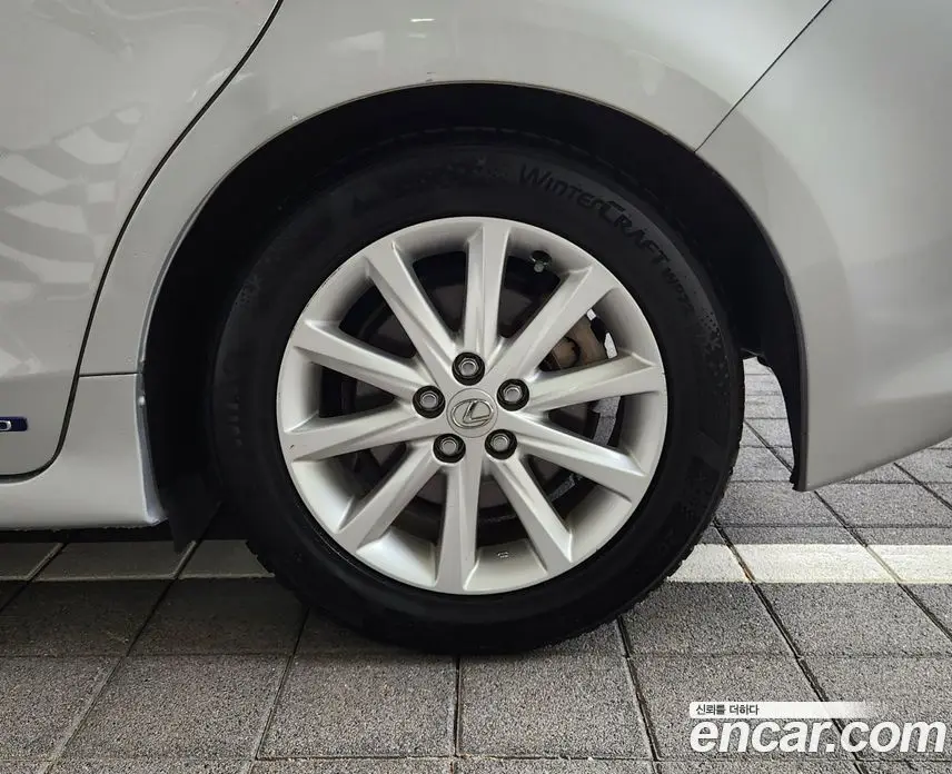 Lexus CT200h 2011 1.8 автомат (гидро), фото 5