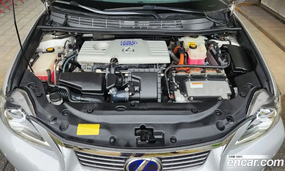 Lexus CT200h 2011 1.8 автомат (гидро), фото 6