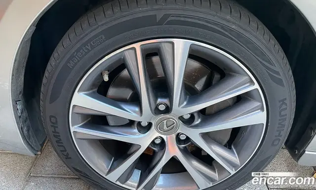 Lexus IS 2017 2.0 автомат (гидро), миниатюра 5 Lexus IS 2017 2.0 автомат (гидро), миниатюра 5