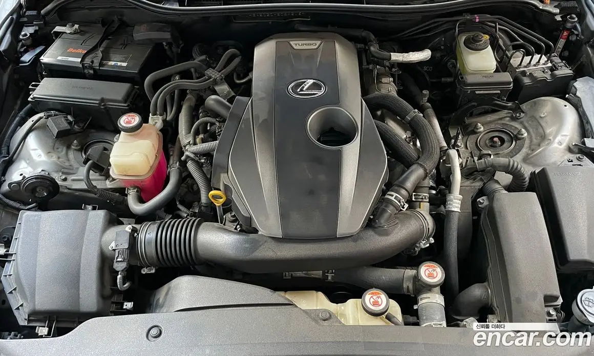 Lexus IS 2017 2.0 автомат (гидро), фото 6 Lexus IS 2017 2.0 автомат (гидро), фото 6