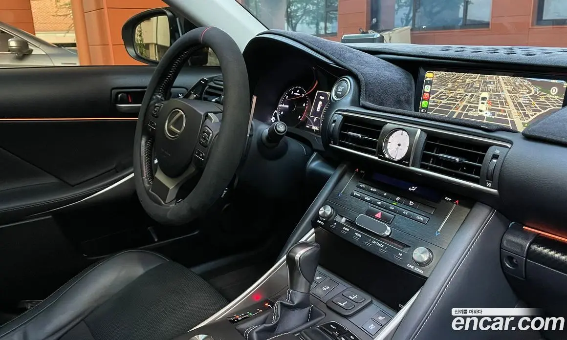 Lexus IS 2017 2.0 автомат (гидро), фото 7 Lexus IS 2017 2.0 автомат (гидро), фото 7
