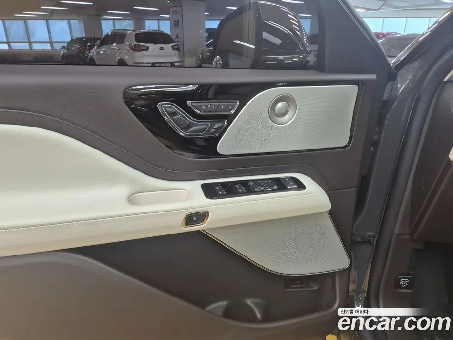 Lincoln Aviator 2021 3.0 автомат (гидро), фото 15 Lincoln Aviator 2021 3.0 автомат (гидро), фото 15