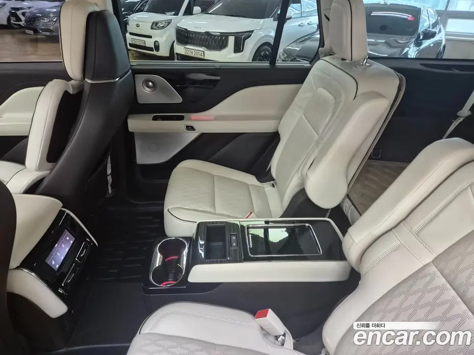 Lincoln Aviator 2021 3.0 автомат (гидро), фото 16 Lincoln Aviator 2021 3.0 автомат (гидро), фото 16