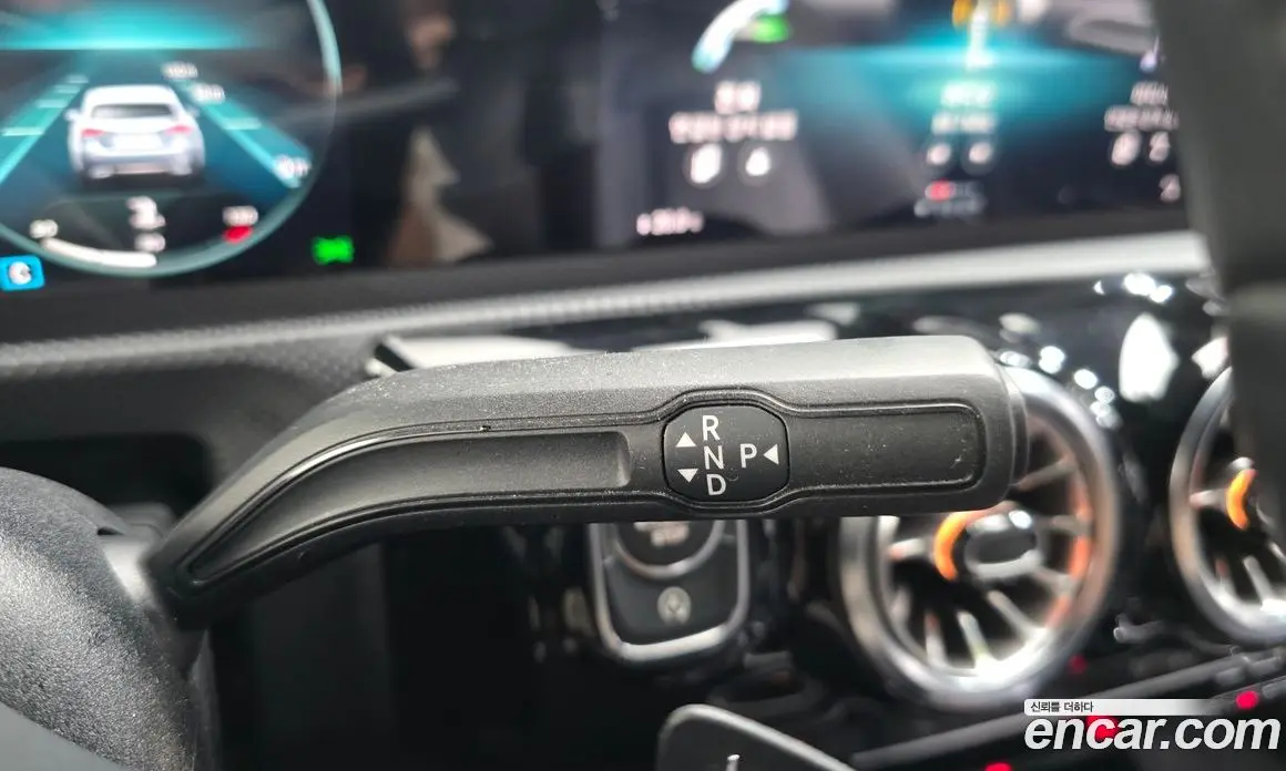 Mercedes-Benz A-Class 2021 2.0 автомат (гидро), фото 9