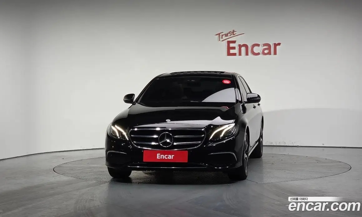 Mercedes-Benz E-Class 2020 2.0 автомат (гидро), фото 2 Mercedes-Benz E-Class 2020 2.0 автомат (гидро), фото 2