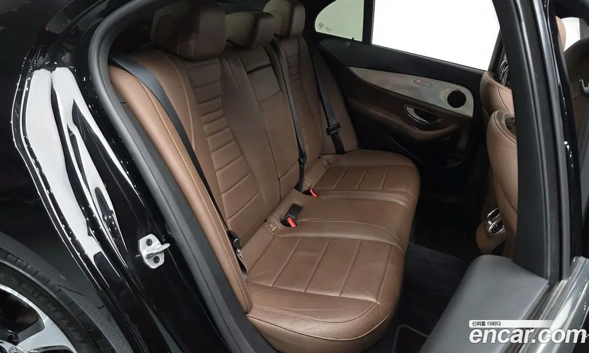 Mercedes-Benz E-Class 2020 2.0 автомат (гидро), фото 11 Mercedes-Benz E-Class 2020 2.0 автомат (гидро), фото 11