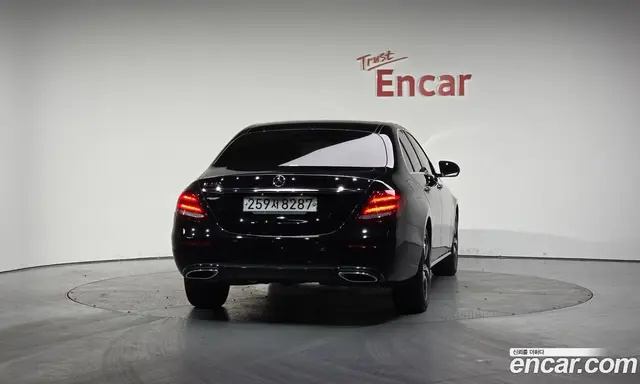 Mercedes-Benz E-Class 2020 2.0 автомат (гидро), миниатюра 3 Mercedes-Benz E-Class 2020 2.0 автомат (гидро), миниатюра 3