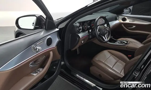 Mercedes-Benz E-Class 2020 2.0 автомат (гидро), миниатюра 10 Mercedes-Benz E-Class 2020 2.0 автомат (гидро), миниатюра 10