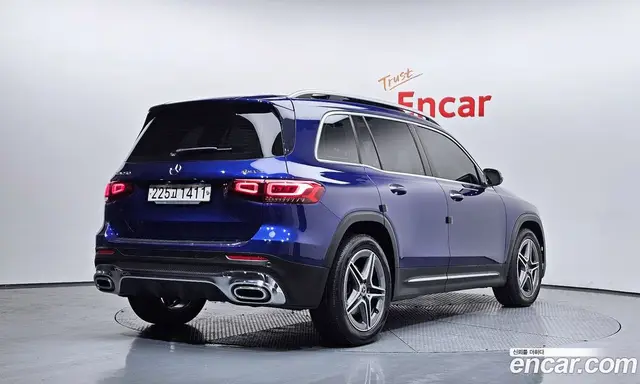 Mercedes-Benz GLB-Class 2020 2.0 автомат (гидро), миниатюра 2