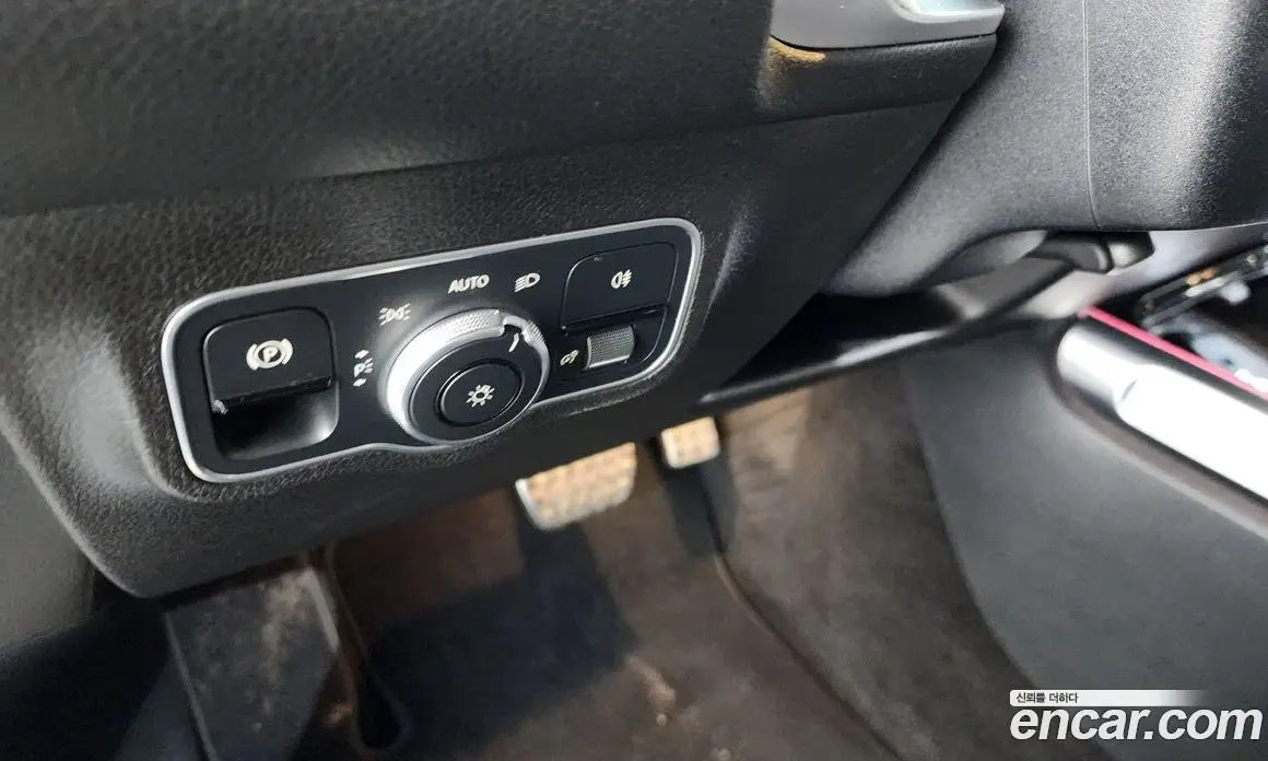 Mercedes-Benz GLB-Class 2020 2.0 автомат (гидро), фото 17