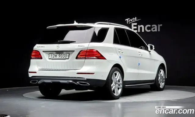 Mercedes-Benz GLE-Class 2018 3.0 автомат (гидро), миниатюра 2 Mercedes-Benz GLE-Class 2018 3.0 автомат (гидро), миниатюра 2