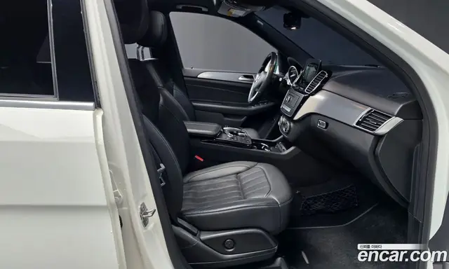 Mercedes-Benz GLE-Class 2018 3.0 автомат (гидро), миниатюра 11 Mercedes-Benz GLE-Class 2018 3.0 автомат (гидро), миниатюра 11