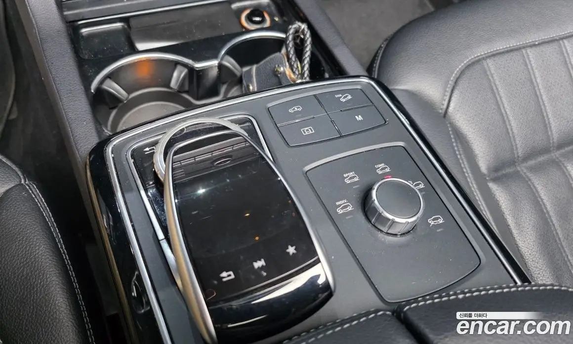 Mercedes-Benz GLE-Class 2018 3.0 автомат (гидро), фото 17 Mercedes-Benz GLE-Class 2018 3.0 автомат (гидро), фото 17