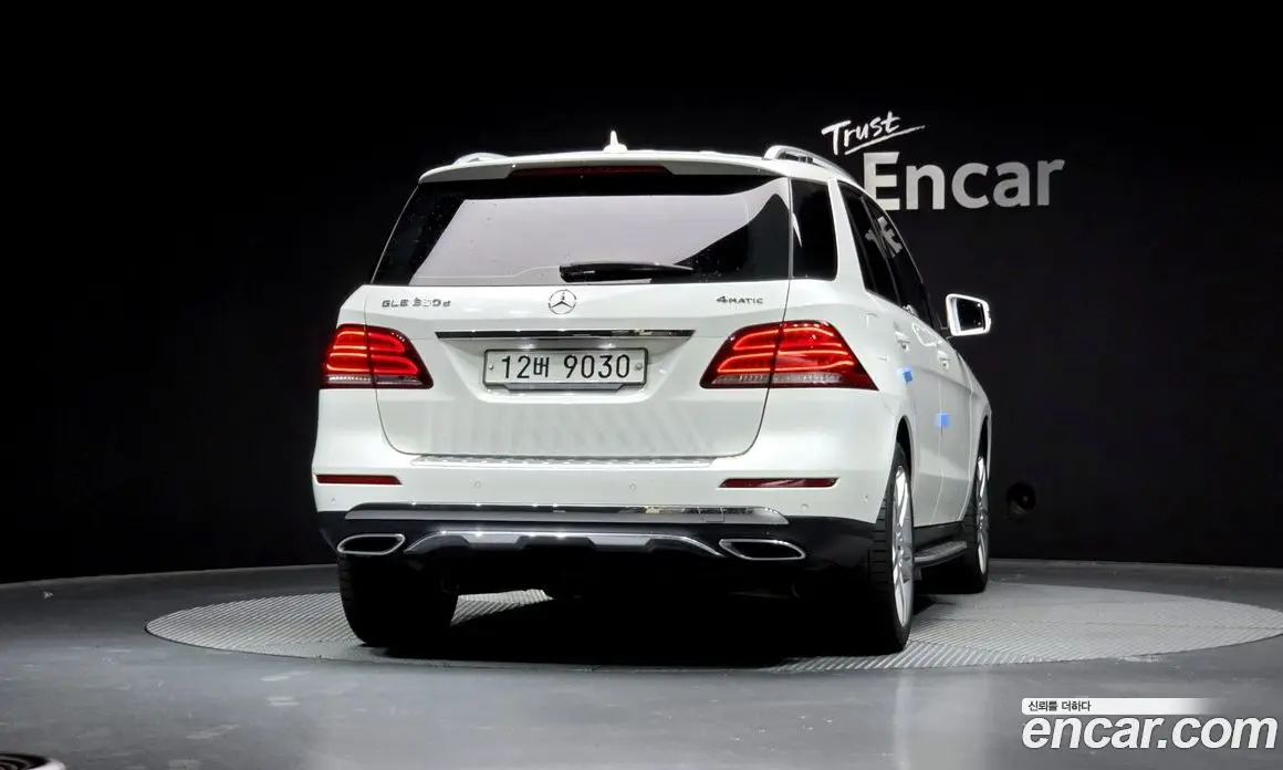 Mercedes-Benz GLE-Class 2018 3.0 автомат (гидро), фото 4 Mercedes-Benz GLE-Class 2018 3.0 автомат (гидро), фото 4