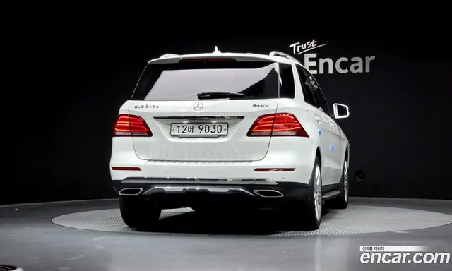 Mercedes-Benz GLE-Class 2018 3.0 автомат (гидро), миниатюра 4 Mercedes-Benz GLE-Class 2018 3.0 автомат (гидро), миниатюра 4