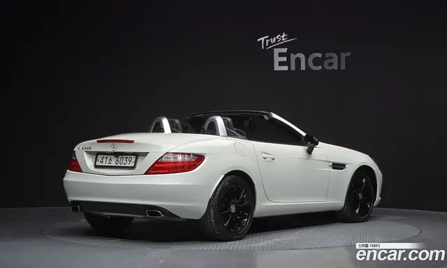 Mercedes-Benz SLK-Class 2012 1.8 автомат (гидро), миниатюра 2 Mercedes-Benz SLK-Class 2012 1.8 автомат (гидро), миниатюра 2